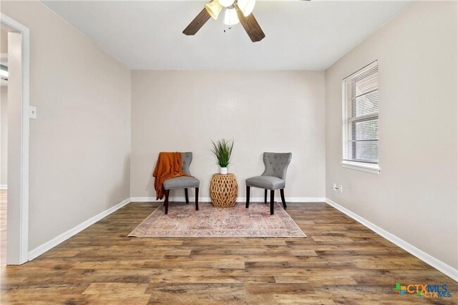 Foto del edificio - 1006 San Antonio St