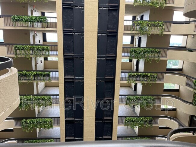 Foto del edificio - 2413 Bayshore Blvd