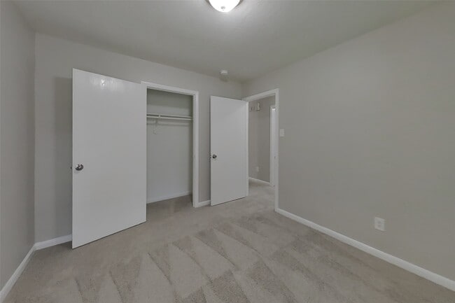 Building Photo - 8707 Texas Acorn Ave