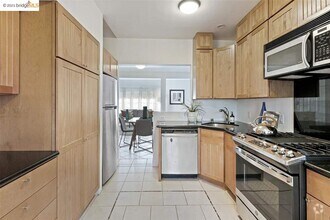 Building Photo - 2438 Hilgard Ave