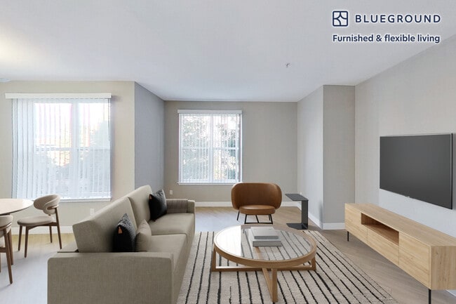 Building Photo - 1257 Lakeside Dr