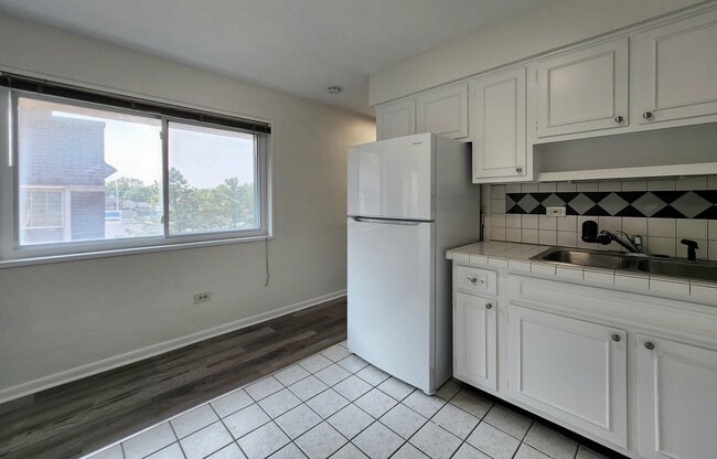 Building Photo - 426 Wesley Ave