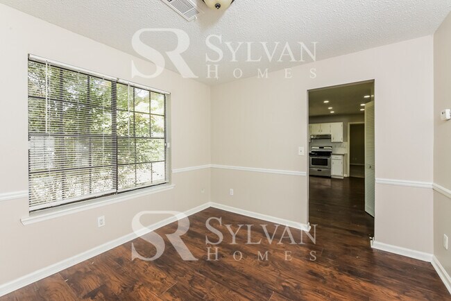 Foto del edificio - Life Just Got Better!