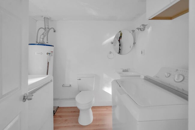 Photo - Ashland Ave House