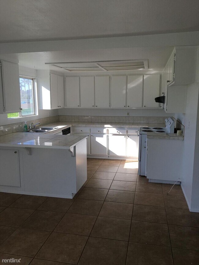 Building Photo - 4 br, 2 bath House - 2250 Serena Hills Dr