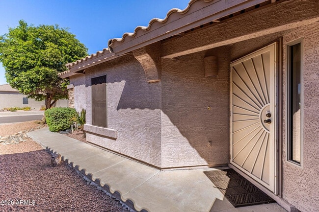 Building Photo - 15847 W Saguaro Ln