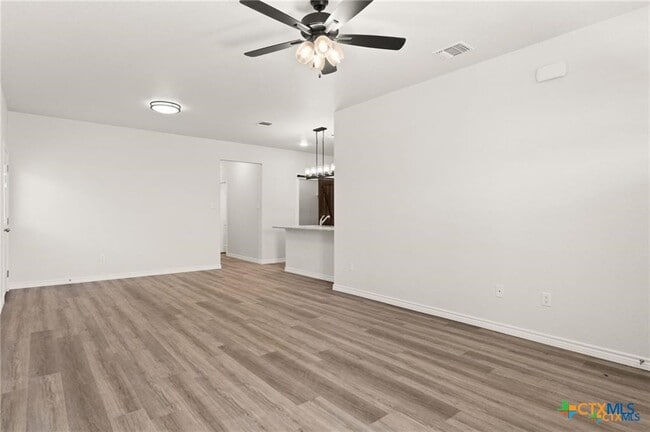 Building Photo - 122 Leon Ln