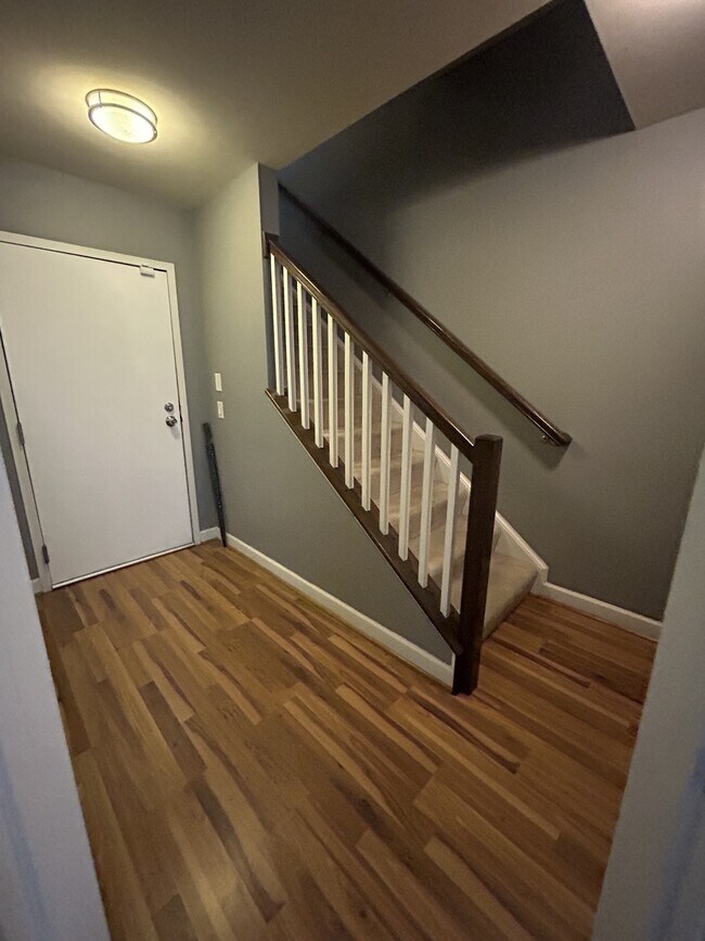 Foto del edificio - 2524 Sheridan Rd SE