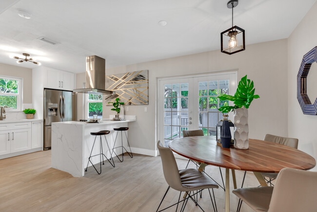 Foto del edificio - 1045 NE 84th St