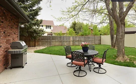 Patio trasero y terraza - 2900 Valley Oak Dr