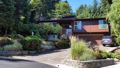 Building Photo - 5027 157th Ave SE