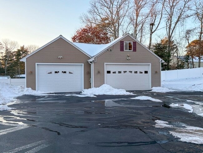 Building Photo - 168 Park Ave