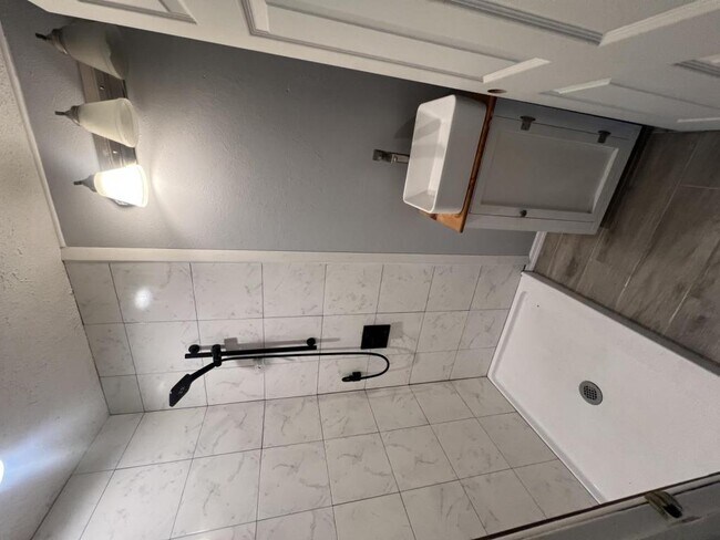 Foto del edificio - 63 S Davis St