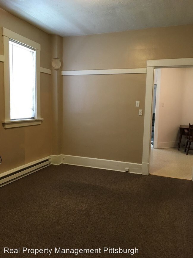 617 Glenwood Ave, Ambridge, PA 15003 Condo for Rent in Ambridge, PA