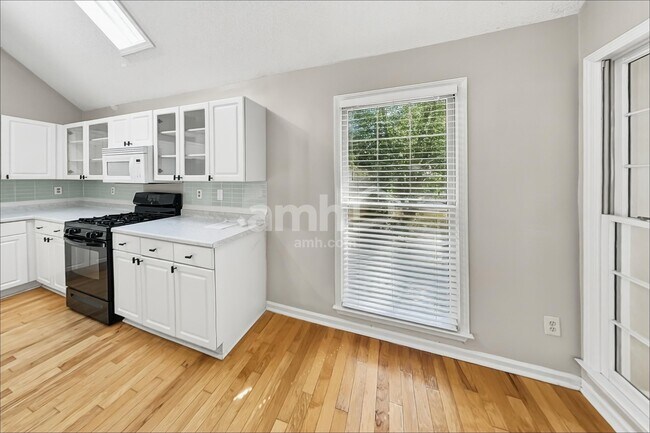 Foto del edificio - 2262 Byron Ct SW