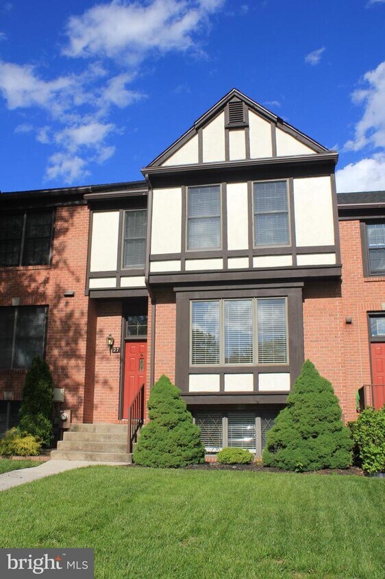 27 Tudor Ct, Timonium, MD 21093 Townhome Rentals in Timonium MD