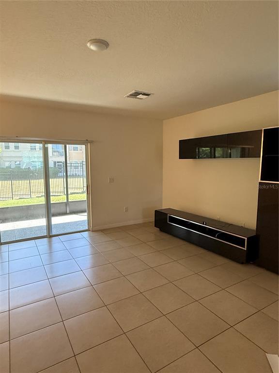 Foto del edificio - 419 Arbor Lakes Dr