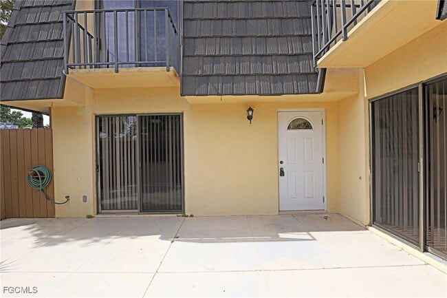 Foto del edificio - 12351 Woodrose Ct