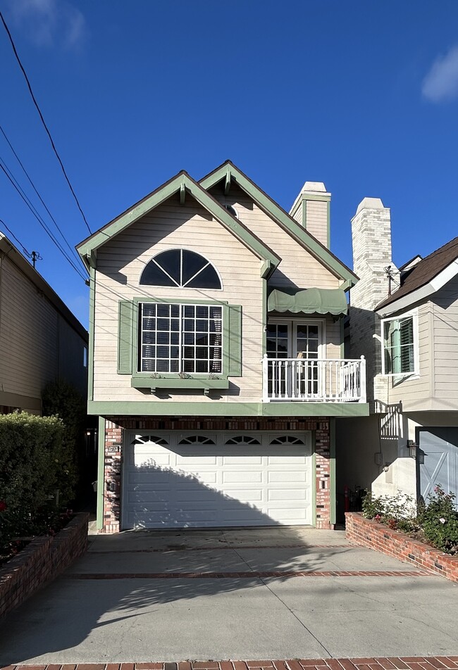 Building Photo - 1713 Goodman Ave