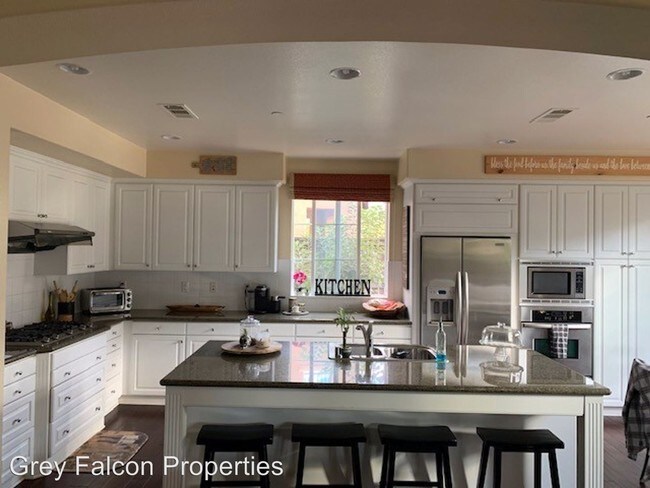 Building Photo - 17121 Ralphs Ranch Rd