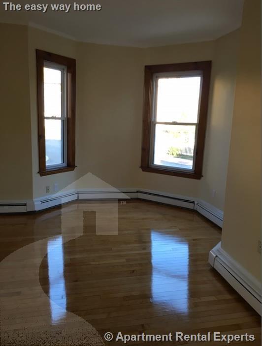 Foto del edificio - 77 Lyman Ave