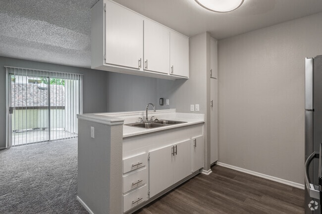 1BR, 1BA - 544SF - Hillsborough Village Senior Apartments 55+