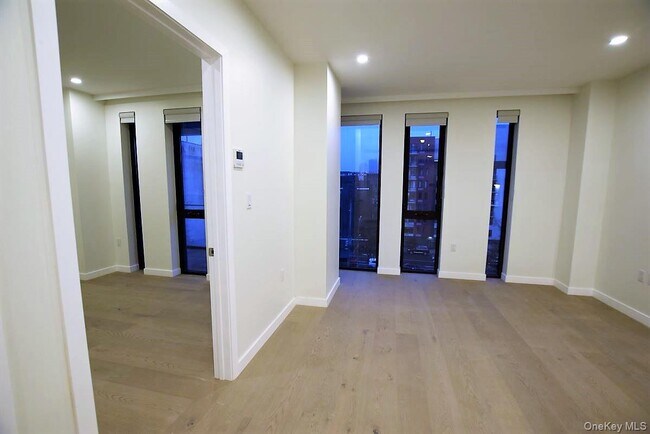 Foto del edificio - 41-26-41-44 44th St