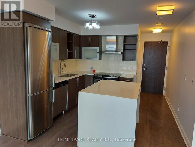 Photo du bâtiment - 1 Michael Power Pl