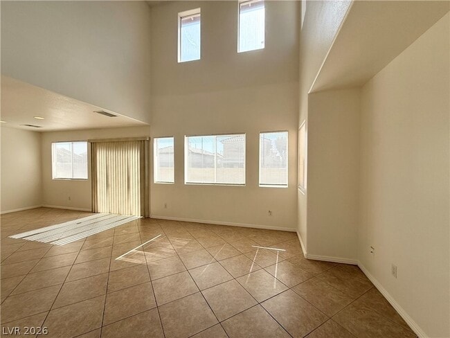 Building Photo - 990 Cantabria Heights Ave