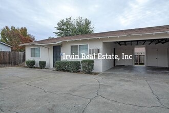 Building Photo - 1834-1834 Rose Ave