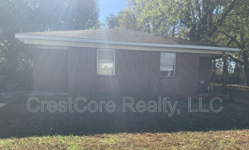 Foto principal - 2039 Cedar St