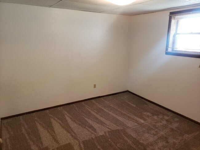 Bedroom - 601 3rd St SE