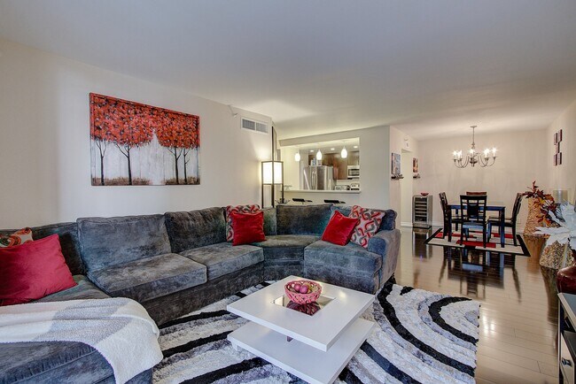 Foto del edificio - 600 W 9th St
