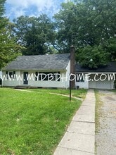 Building Photo - 4607 Euclid Ave