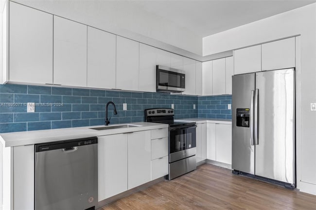 Photo - 16955 SW 100th Ave Apartment