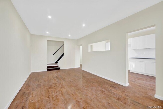 Foto del edificio - 145-71 157th St