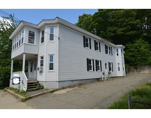 Primary Photo - 235 River St