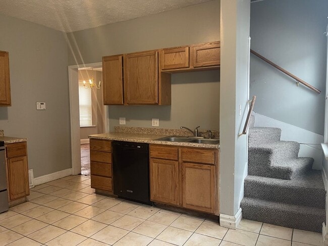 Photo - 4 Bedroom 2 bath House Available Now!!