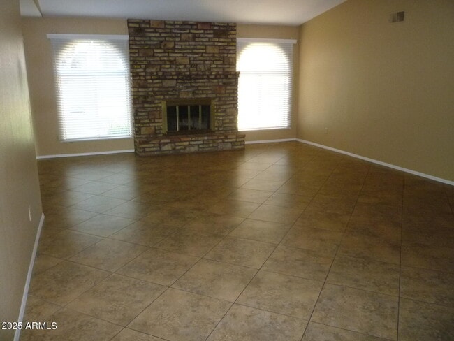 Foto del edificio - 4216 W Willow Ave