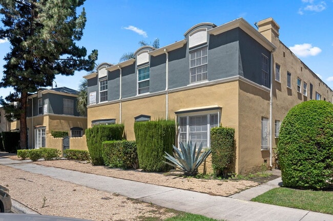 Photo - 4193  Leimert Boulevard Apartment