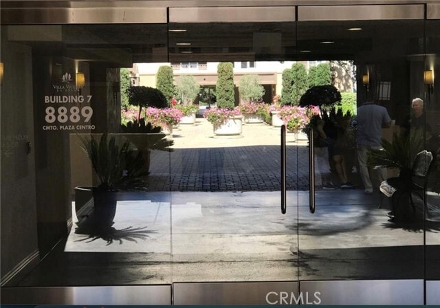 Building Photo - 8889 Caminito Plaza Centro
