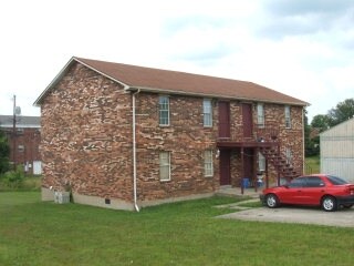 Primary Photo - 407 Wood Creek
