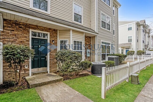 Building Photo - 3-Story Townhome with Open Floor Plan & Private Primary Suite  and Easy Access to I-440, I-40 & I...