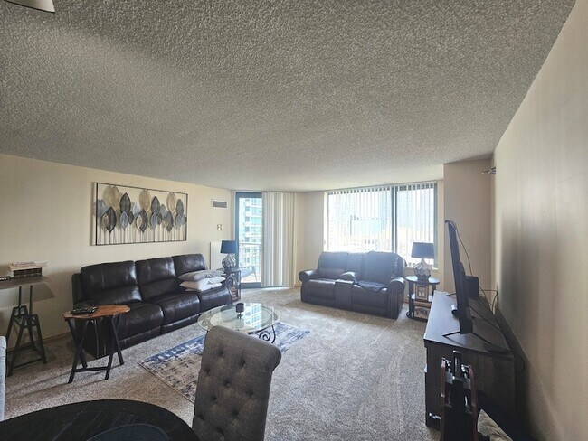 Foto del edificio - 480 N McClurg Ct