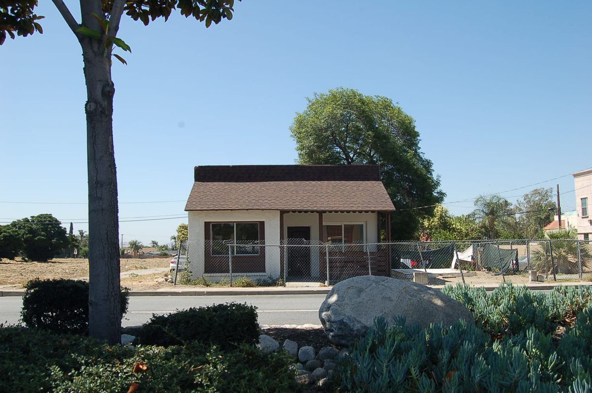 Foto principal - 16171 Foothill Blvd