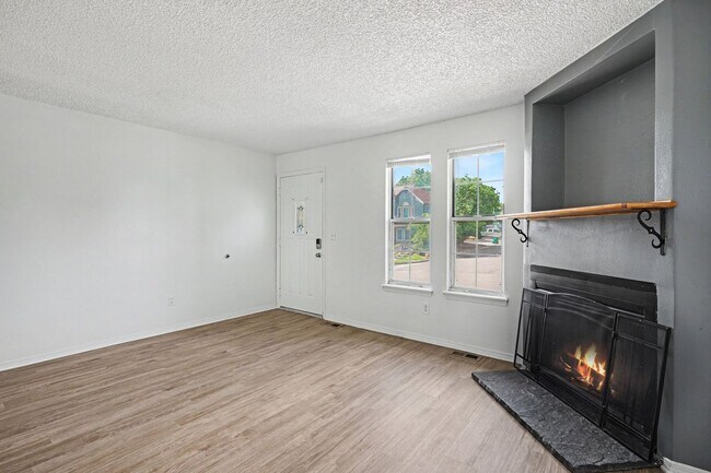 Foto del edificio - 17385 E Rice Cir
