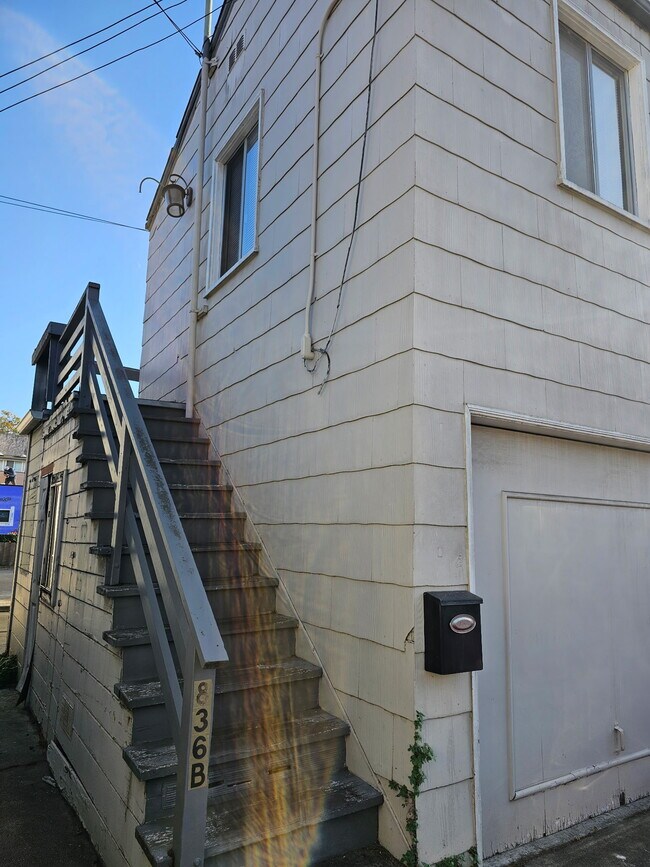 Foto del edificio - 836 Adams St