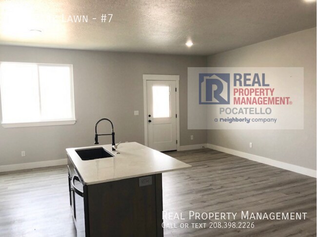 Foto del edificio - 3 Bedroom 2.5 Bath Townhome - 1 Car Garage