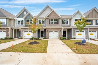 Building Photo - 5 Marengo Rd