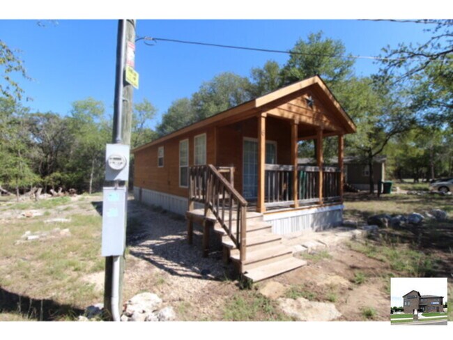 Building Photo - 6 Lantana Dr